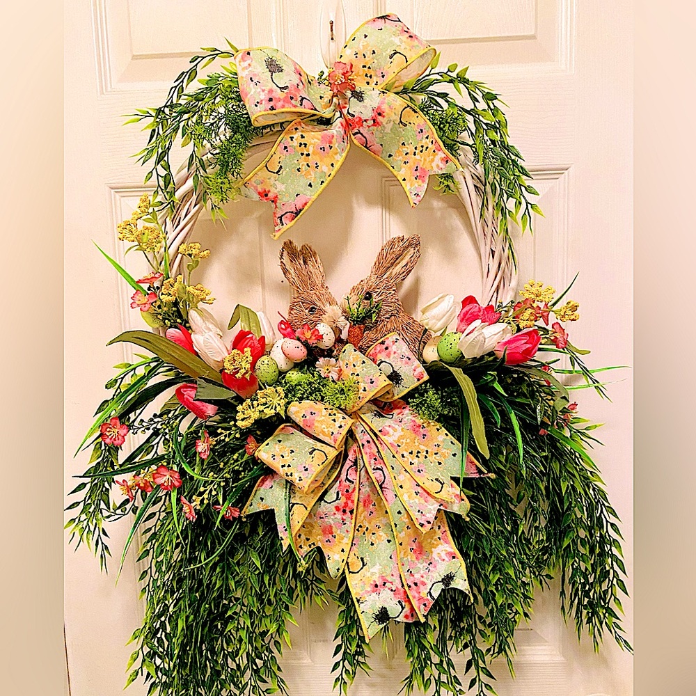 Garden Bunny Wreath, Easter Wreath, Spring Wreath, 
Front door wreath.